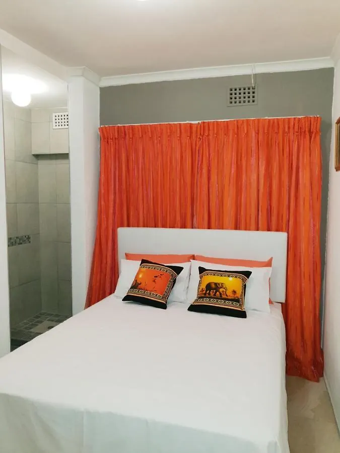 Lyronne Guest House, Shuttle And Tours Cape Town South Africa
